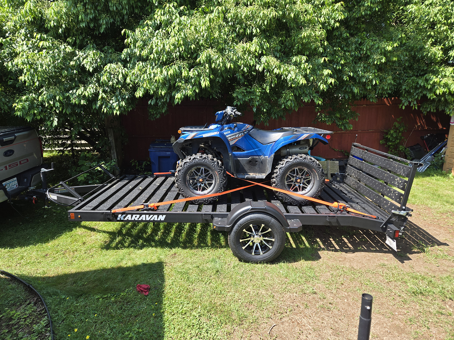 2019 Yamaha Grizzly 700 SE on new Karavan trailer